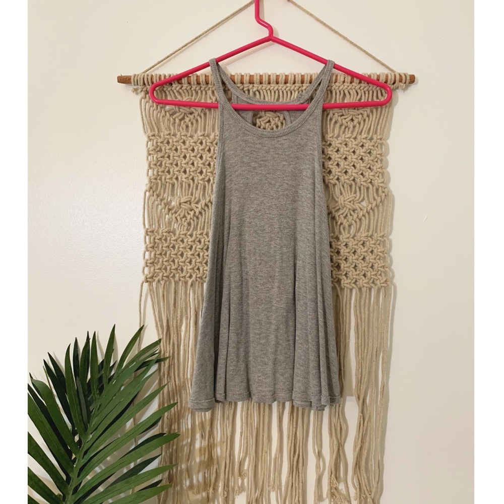 Keyhole back grey tank